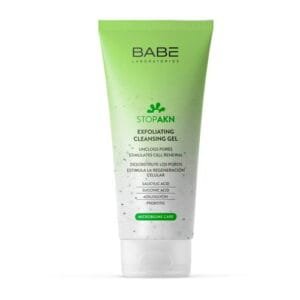 Limpiador Exfoliante Stop Akn 200Ml Babe en envase