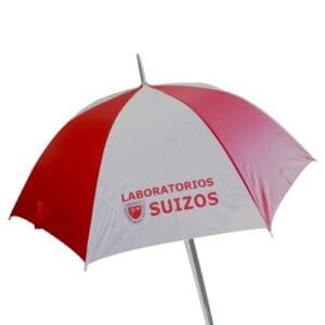 Sombrilla Promocional Roja Lab. Suizo en uso
